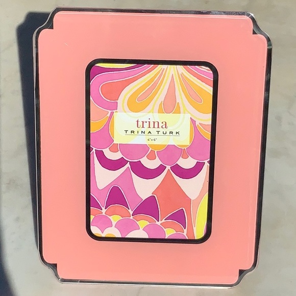 TRINA TURK PICTURE FRAME 4 BY 6 BLUSH SILVER NEW - Picture 7 of 12